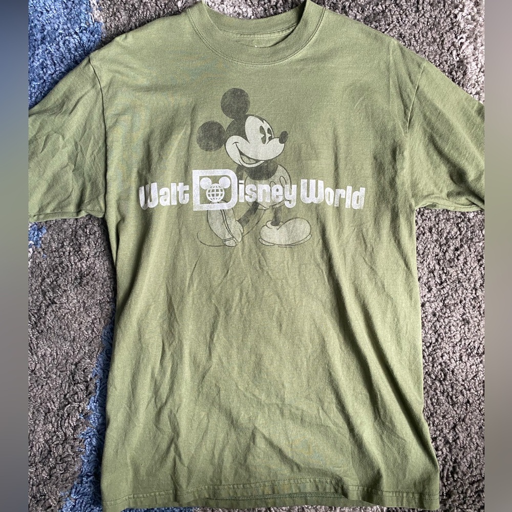 Disney World T Shirt Size Medium